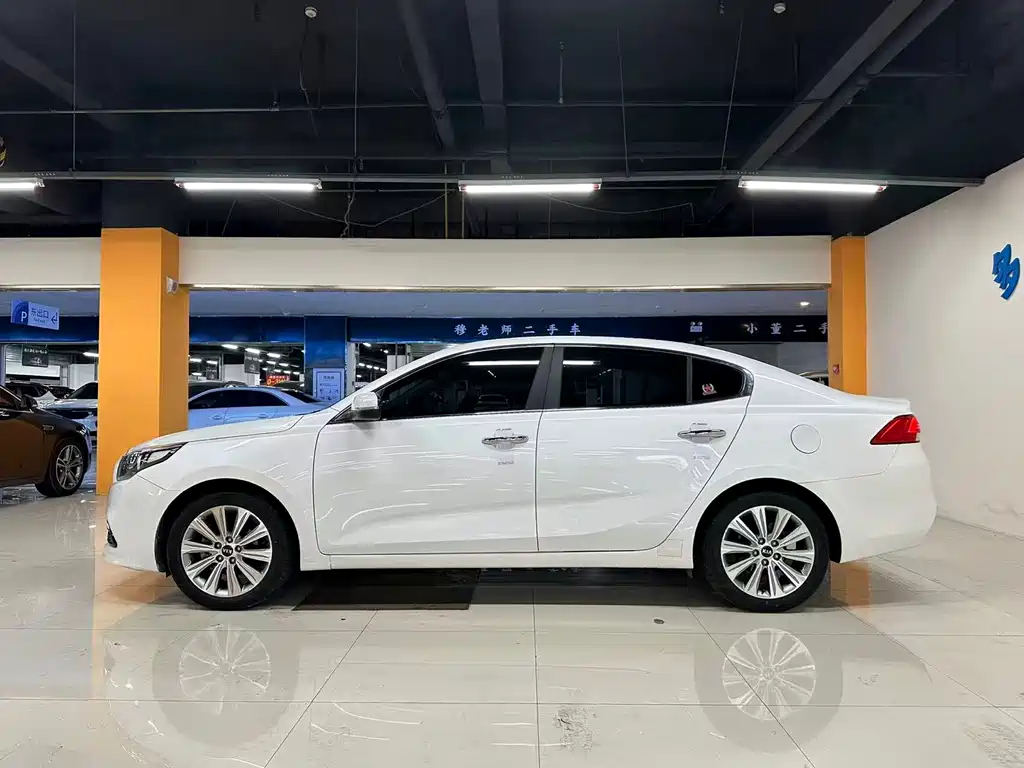 Kia K4 — миниатюра 9