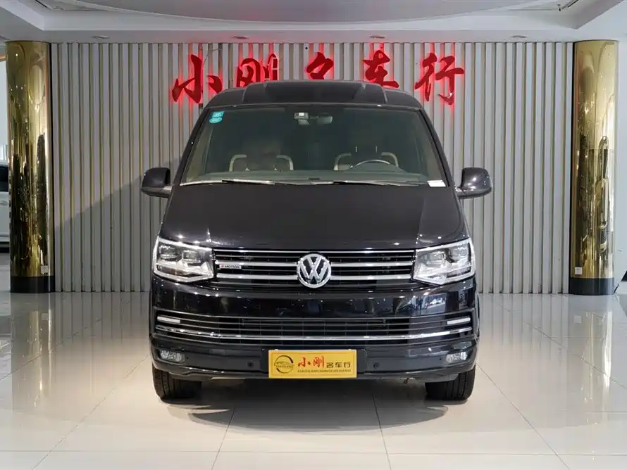 Volkswagen Caravelle 2019 2.0TSI Luxury 7 мест