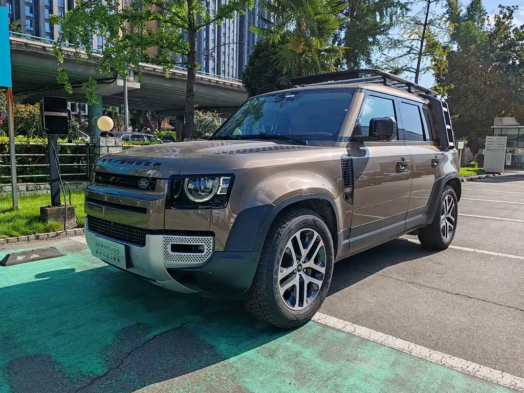 2024 Land Rover Defender - zdjęcie 1 z 15