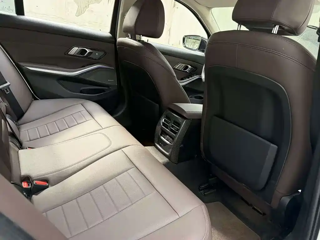 BMW 3 Series — миниатюра 14