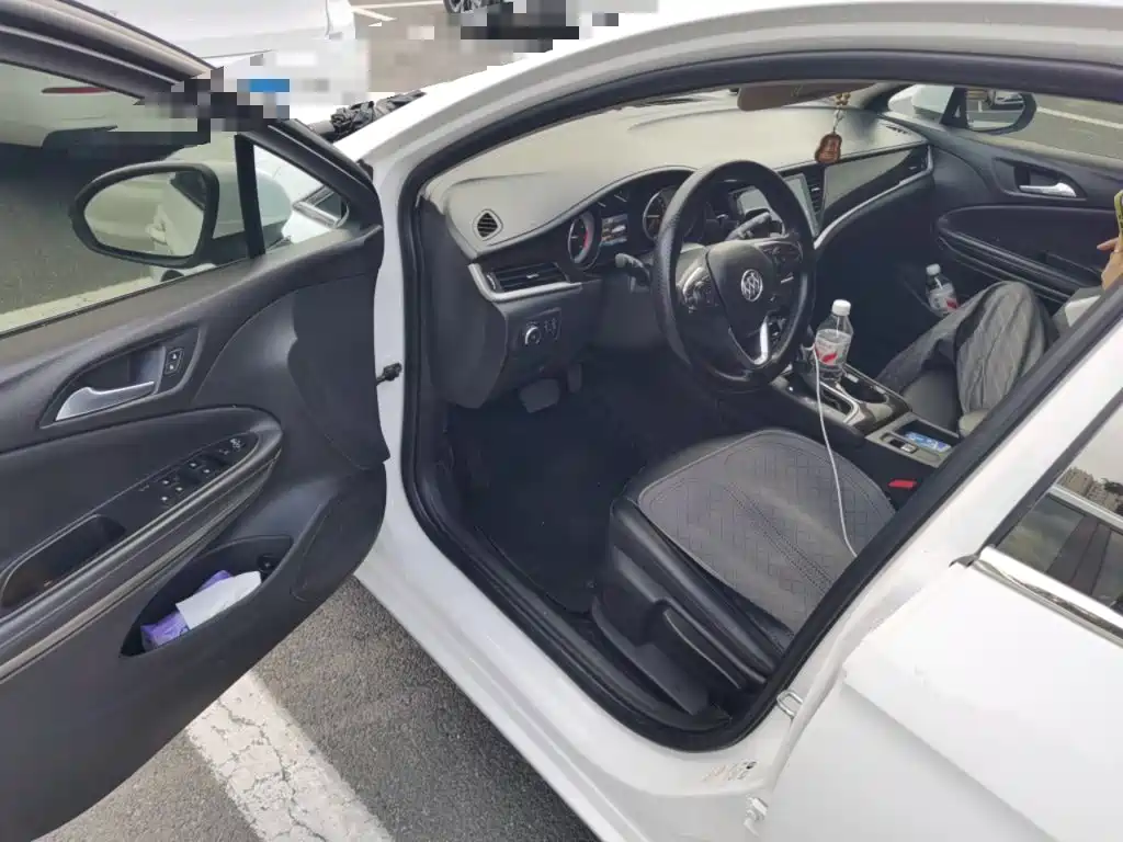 Buick Verano — миниатюра 17