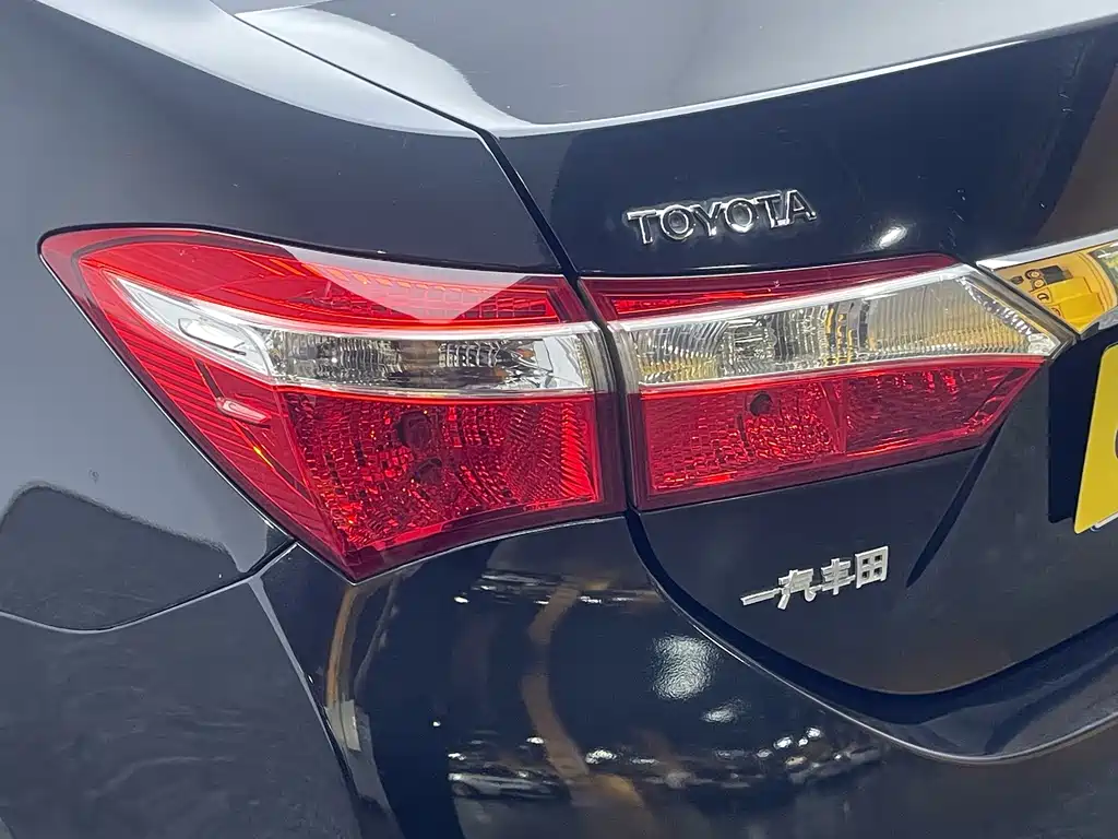Toyota Corolla — миниатюра 12