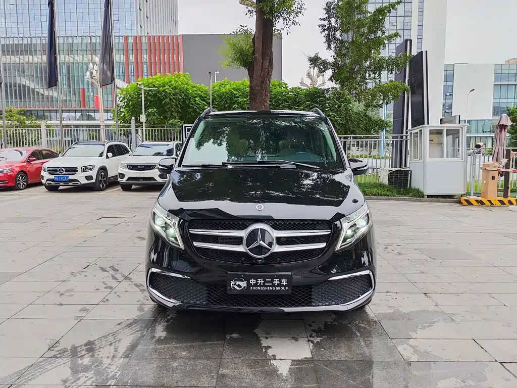 Mercedes-Benz V-Class — миниатюра 2