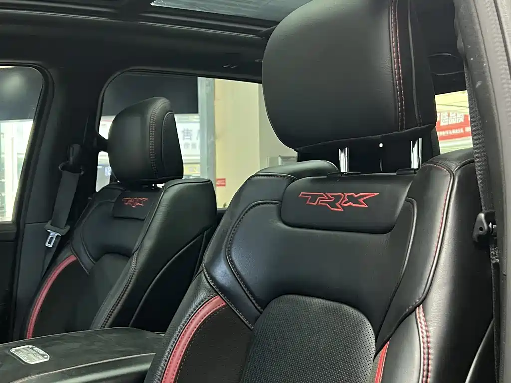 Ram Trucks 2022 6.2T