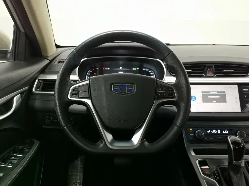 Geely Emgrand — миниатюра 11