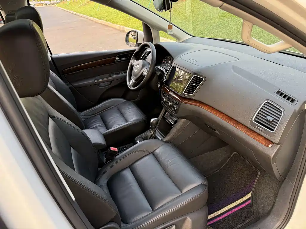 Volkswagen Sharan — миниатюра 12