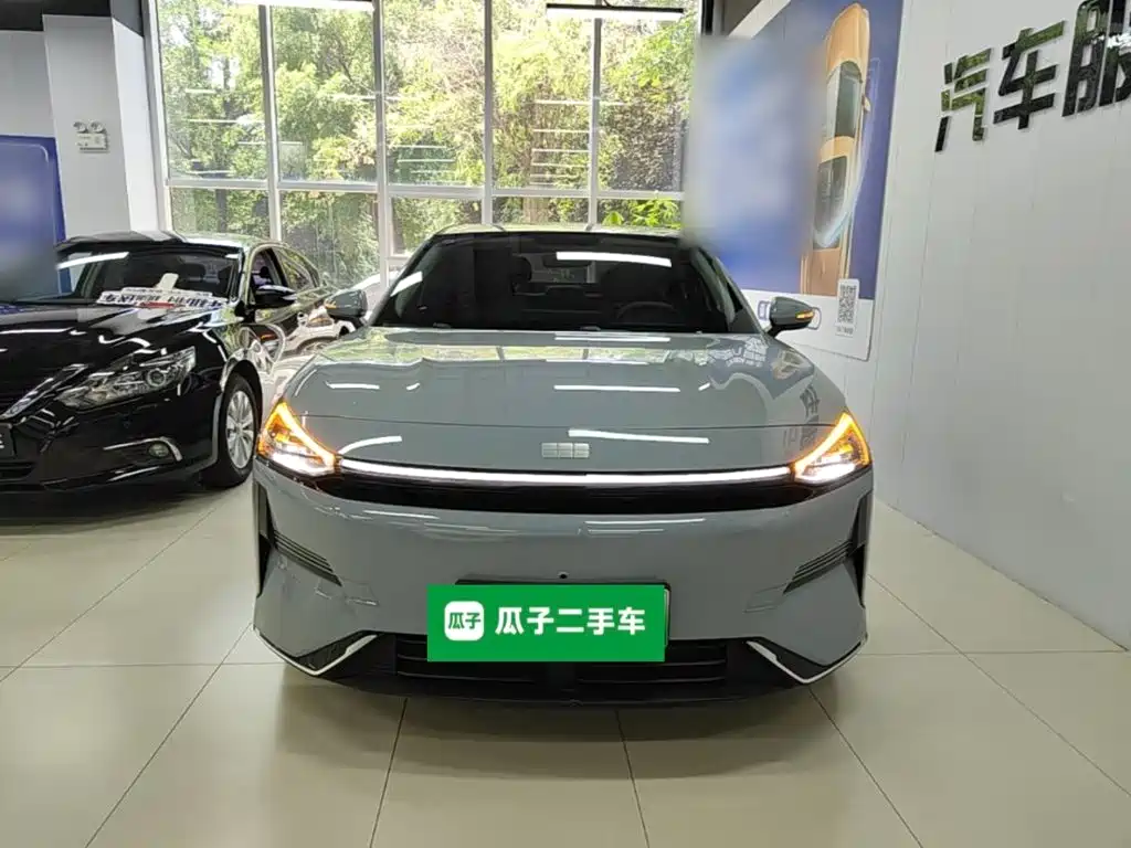 Geely Galaxy Galaxy L6 L6 2025 EM-i 140km