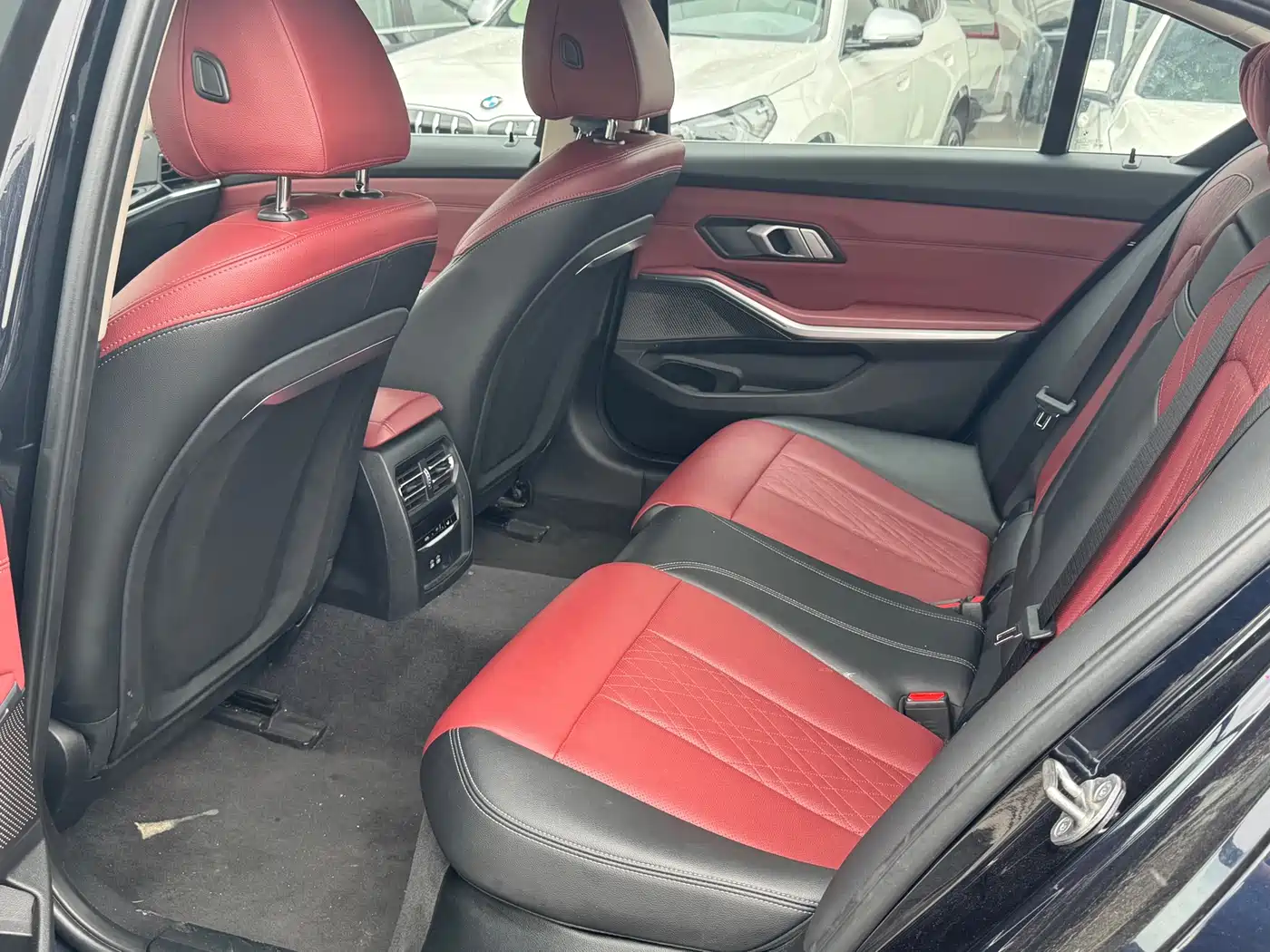 BMW i3 2022 Черный из Китая, фото 3