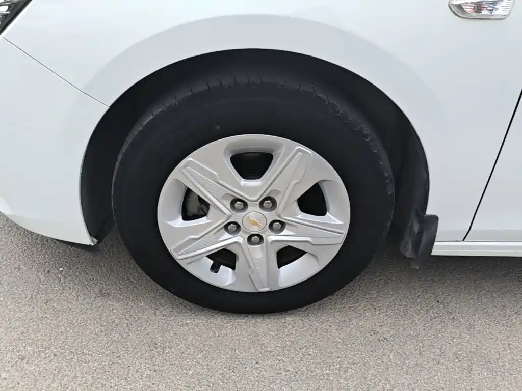 Chevrolet Cavalier — миниатюра 23