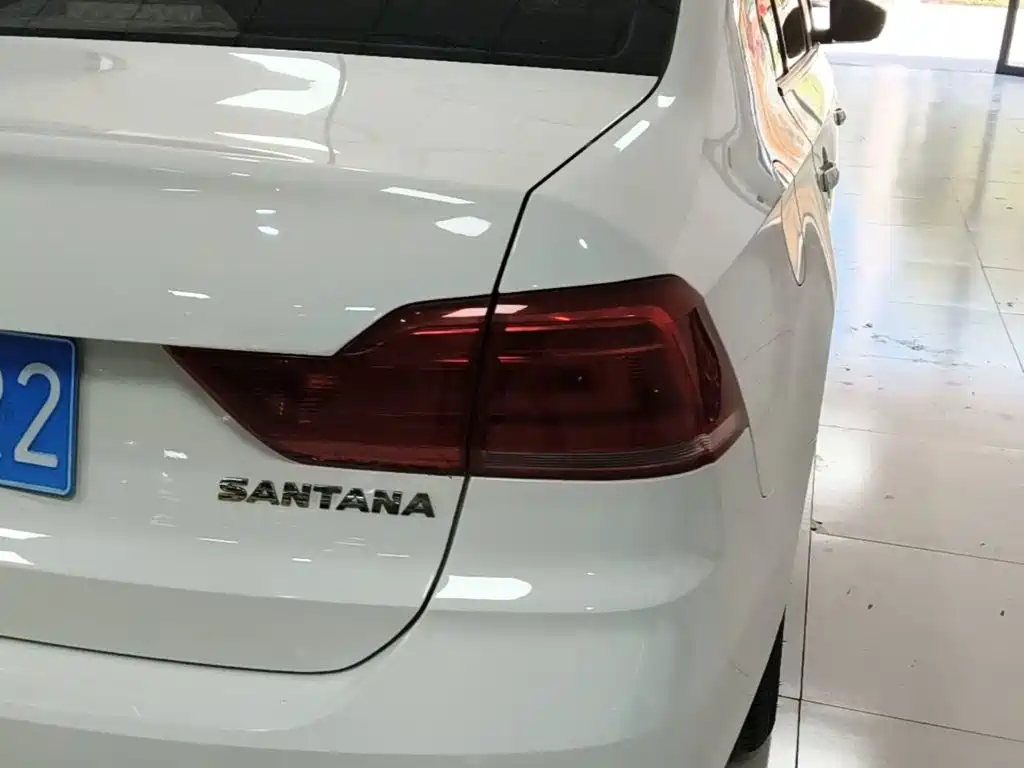 Volkswagen Santana — миниатюра 8