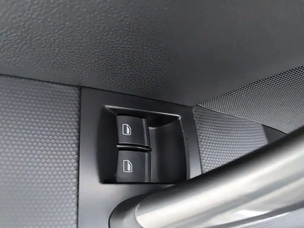 Audi TT — миниатюра 9