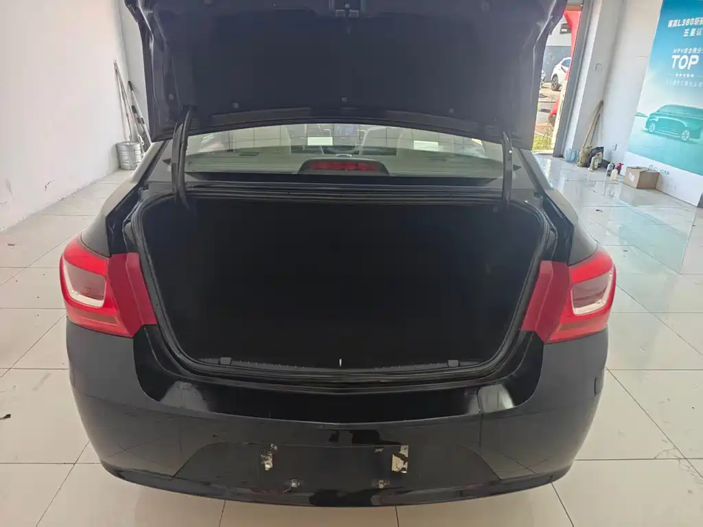 Chevrolet Cruze — миниатюра 17