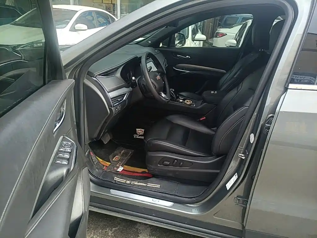 Cadillac XT4 — миниатюра 15