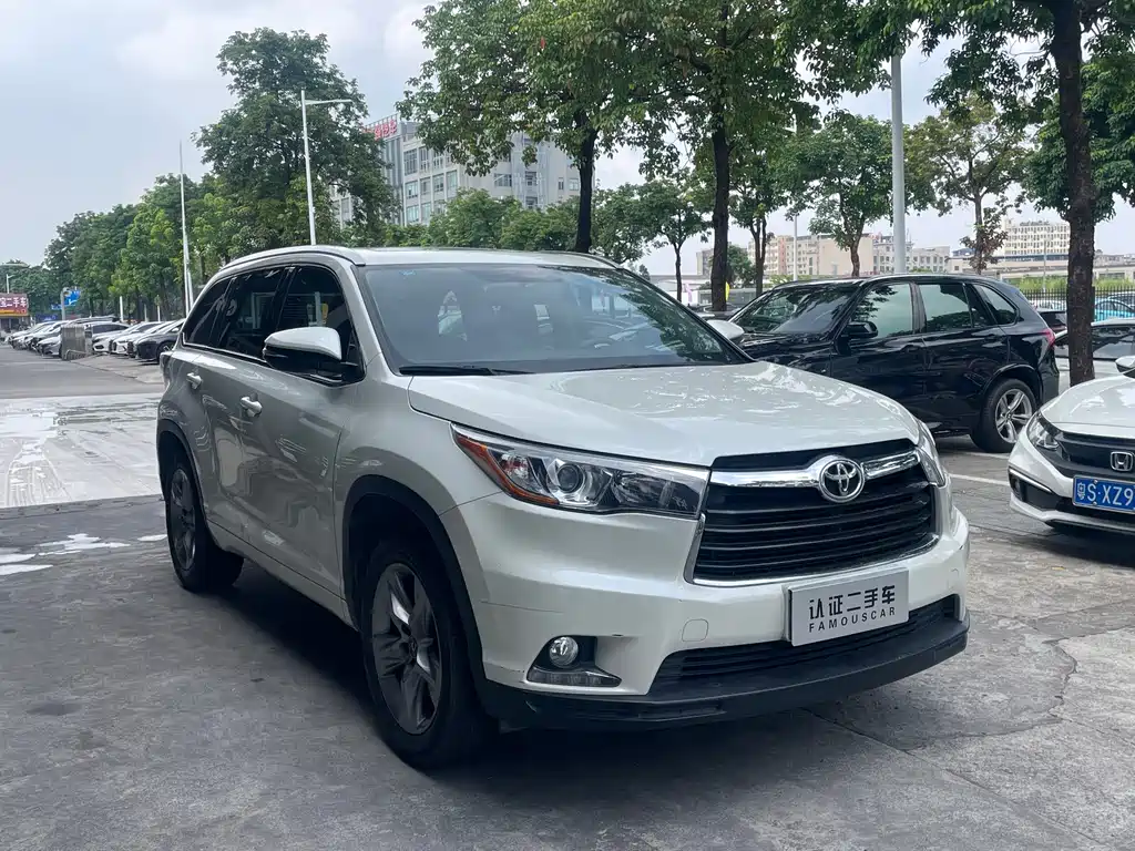 Toyota Highlander — миниатюра 3