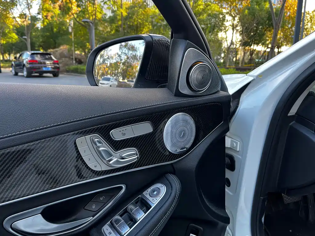 Mercedes-Benz C-Class — миниатюра 9