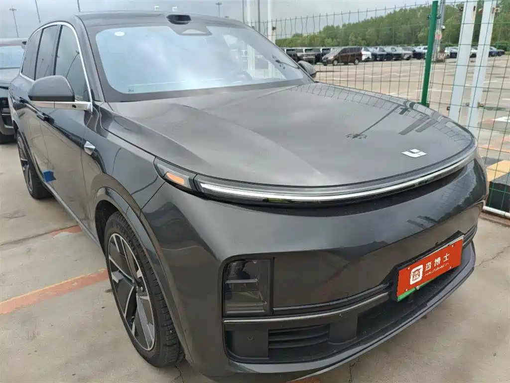 Li Auto L8 2025 Ultra