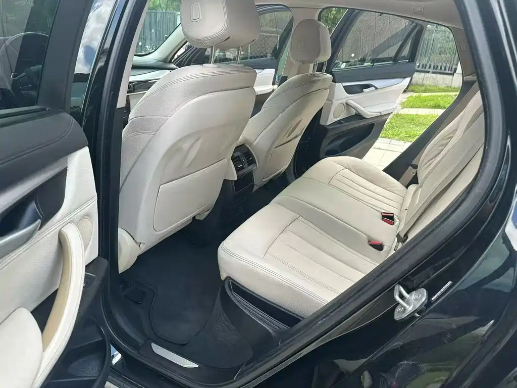 BMW X6 — миниатюра 9