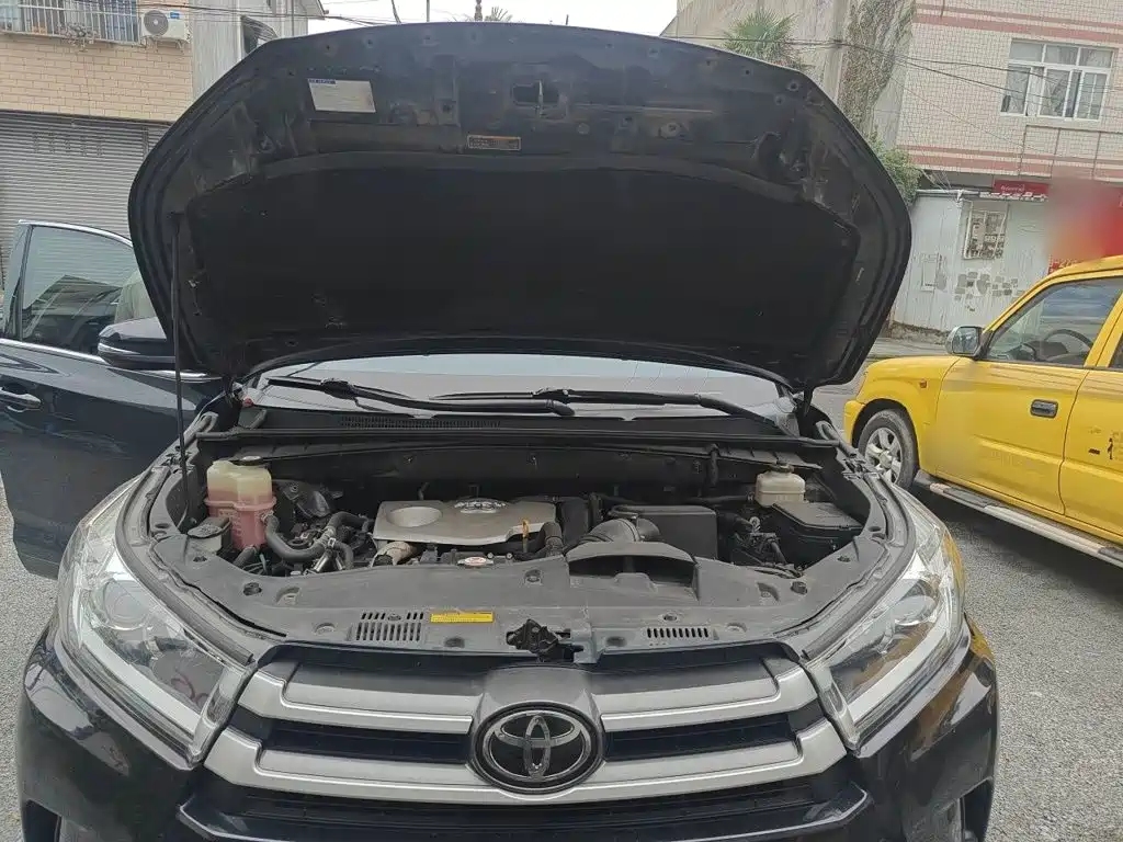 Toyota Highlander — миниатюра 16