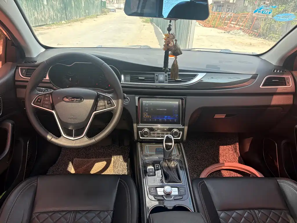 Zotye 众泰Z560 — миниатюра 5