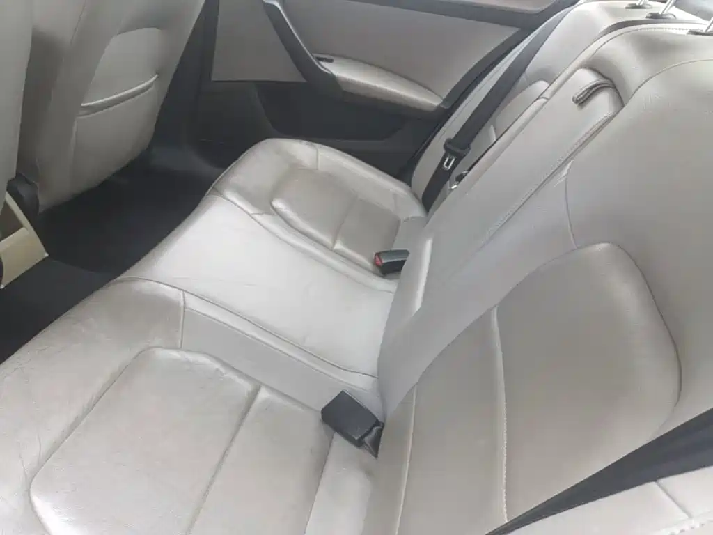 Skoda Rapid — миниатюра 17