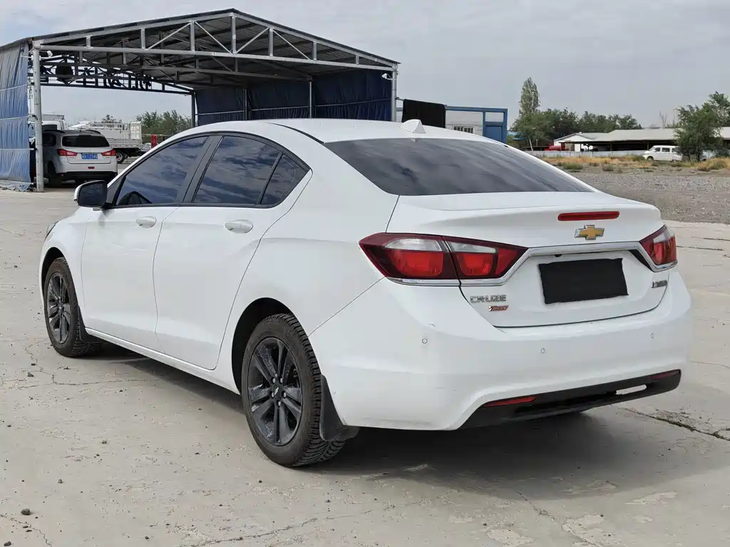 Chevrolet Cruze — миниатюра 6