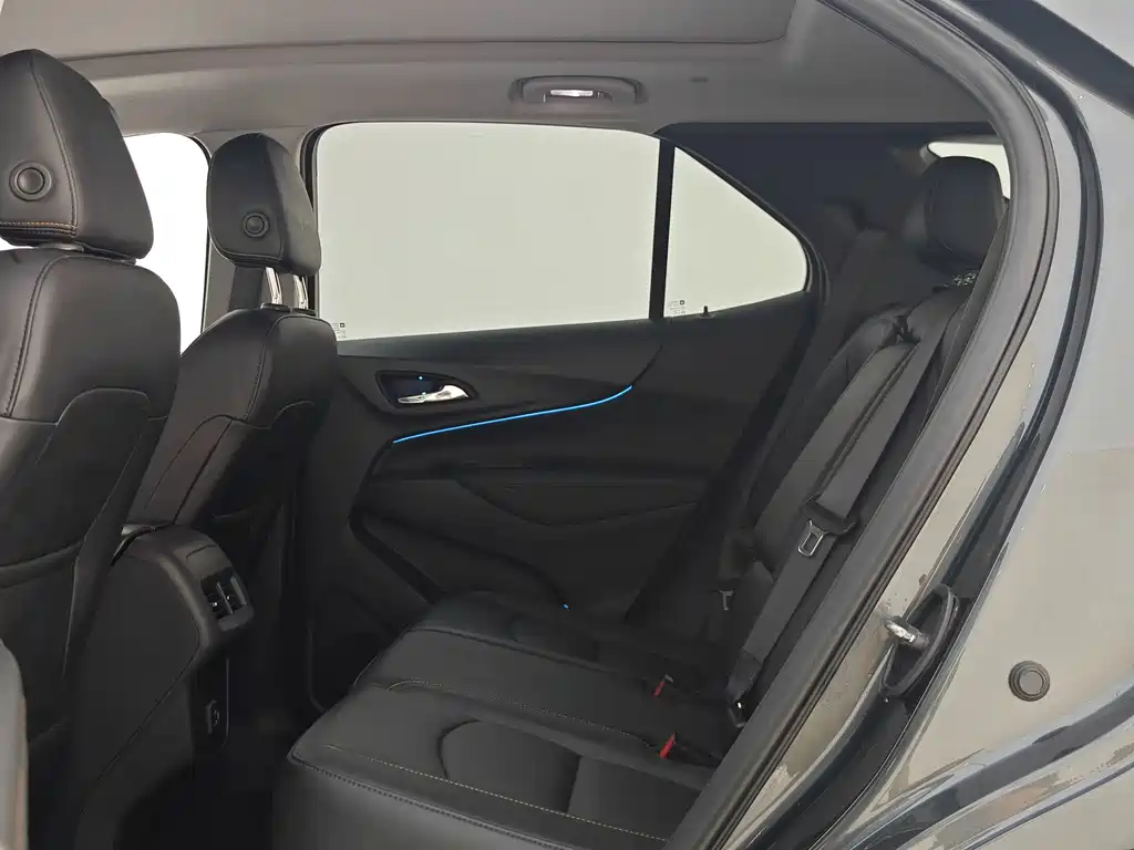 Chevrolet Equinox — миниатюра 8