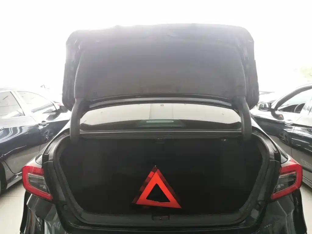 Honda Accord — миниатюра 19