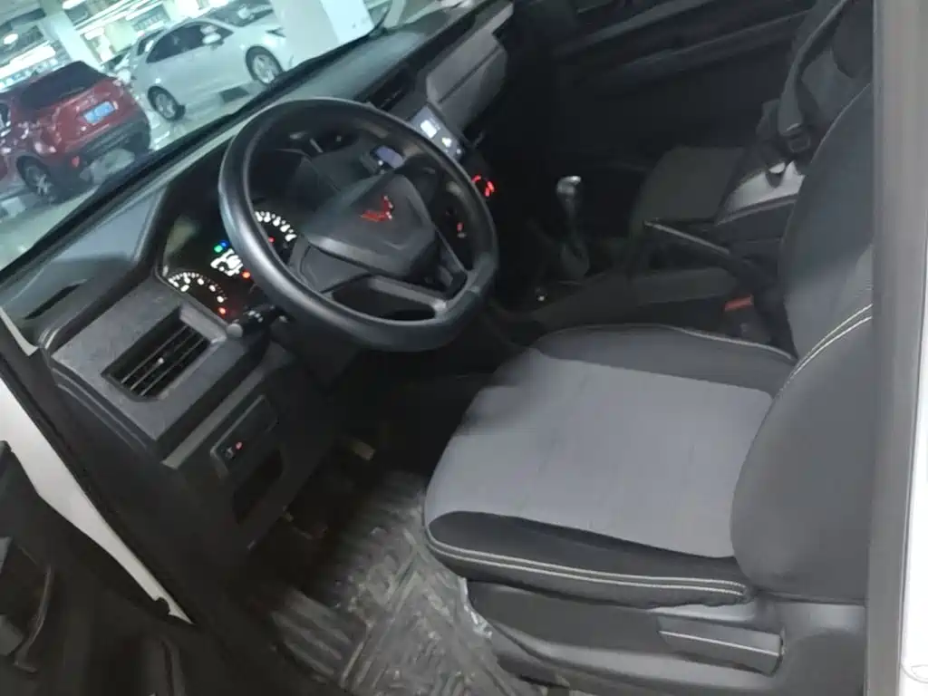 Wuling Hongguang PLUS — миниатюра 15