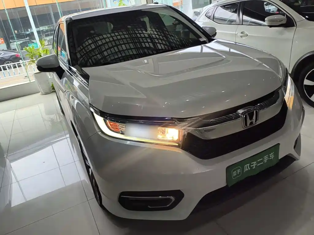 Honda Avancier — миниатюра 4
