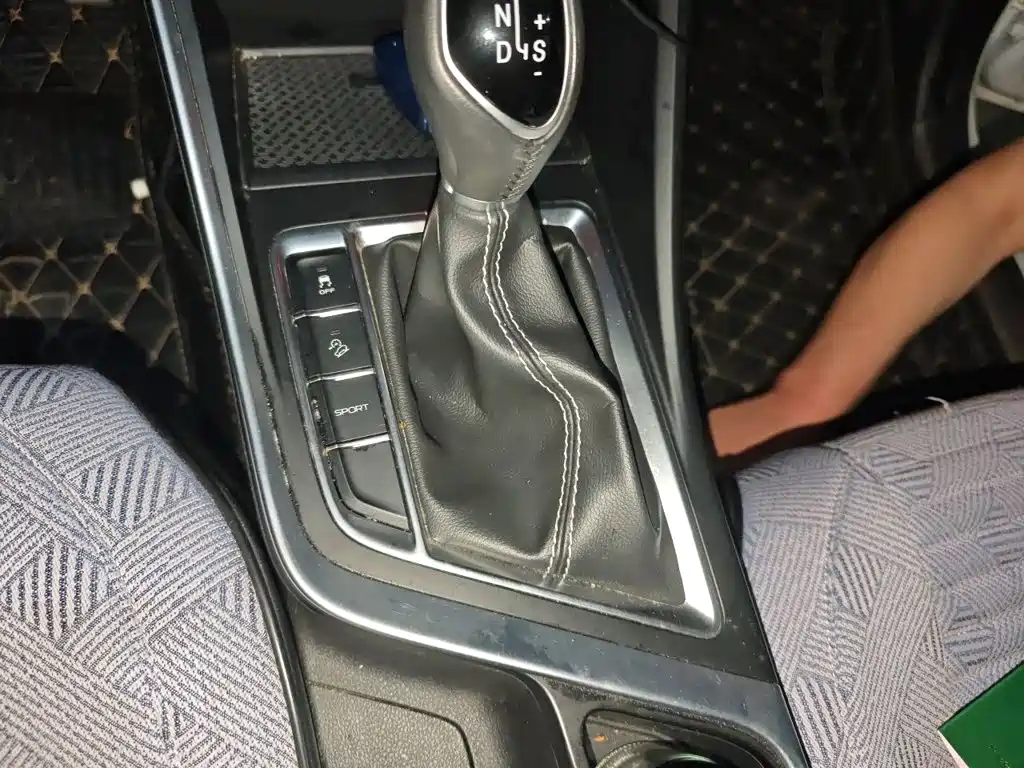 Geely Vision X3 — миниатюра 7