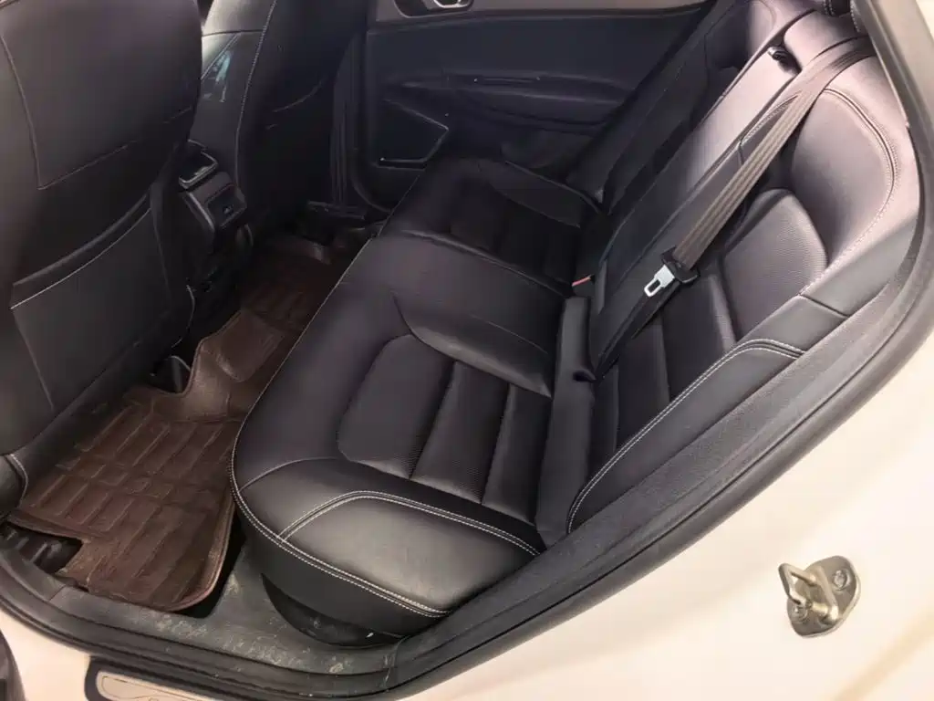 Geely Emgrand GS — миниатюра 17