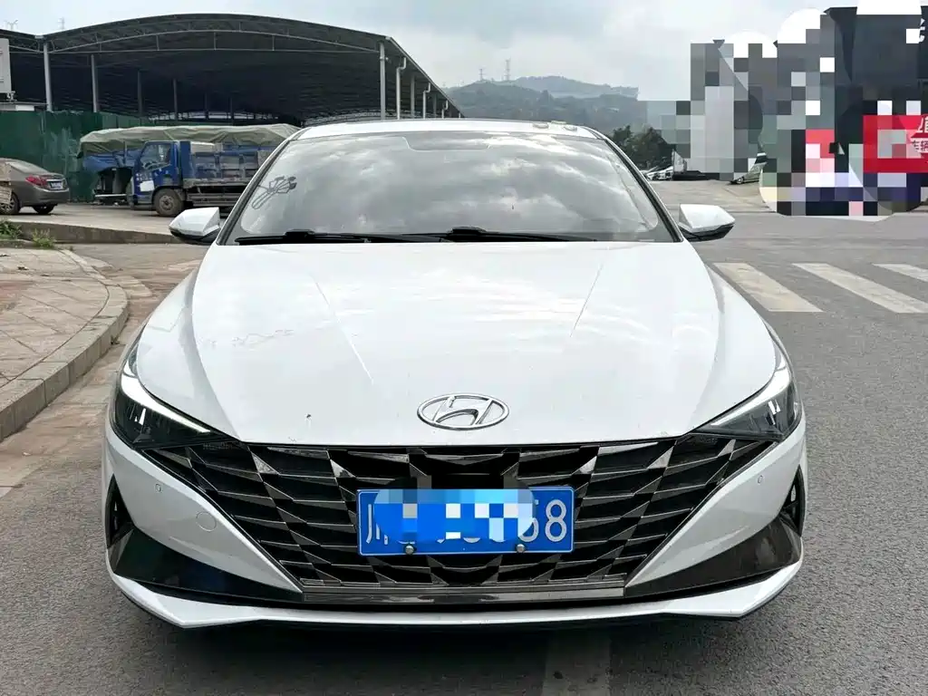 Hyundai Elantra — миниатюра 2