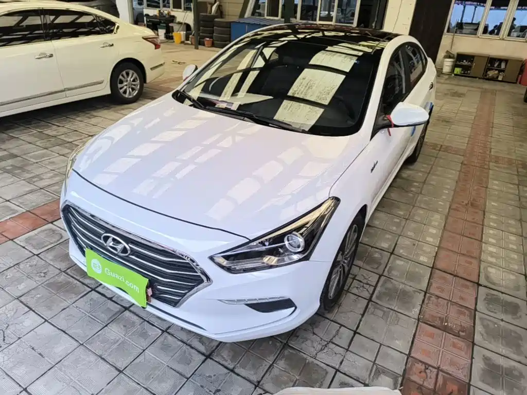 Hyundai Mistra — миниатюра 2