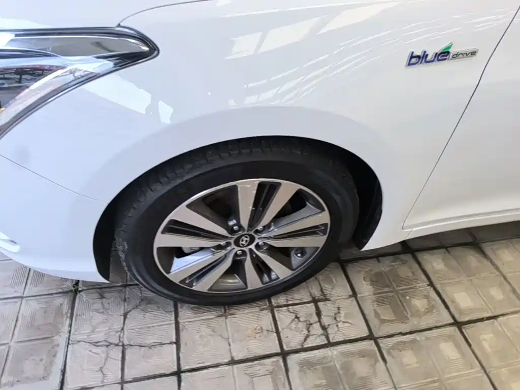 Hyundai Mistra — миниатюра 23