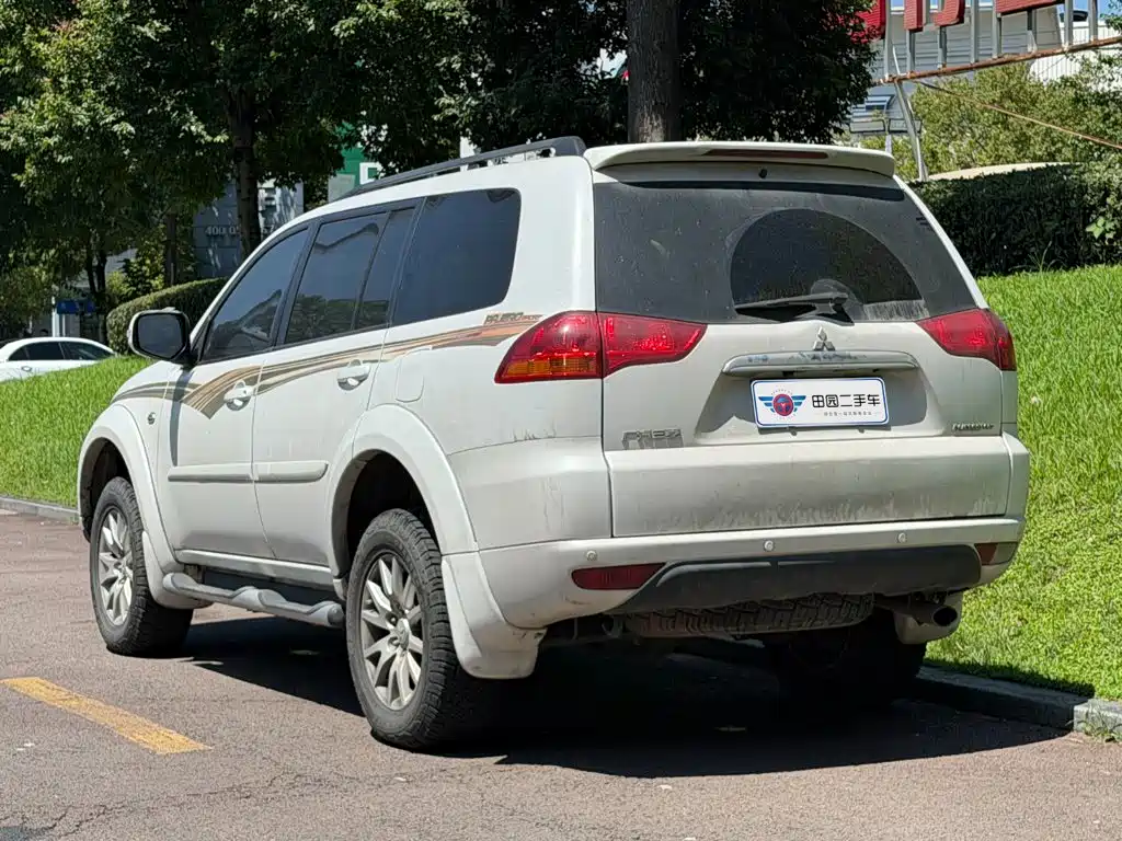 Mitsubishi Pajero Sport — миниатюра 5