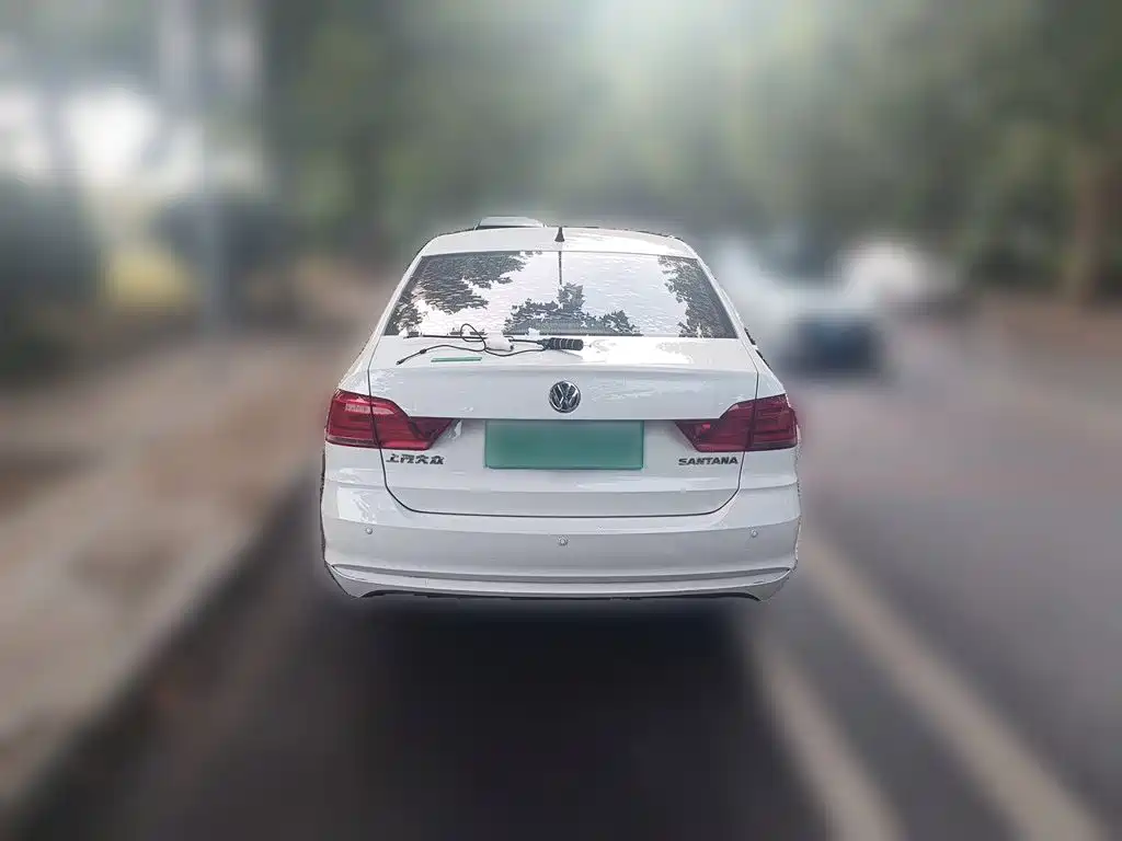 Volkswagen Santana — миниатюра 3