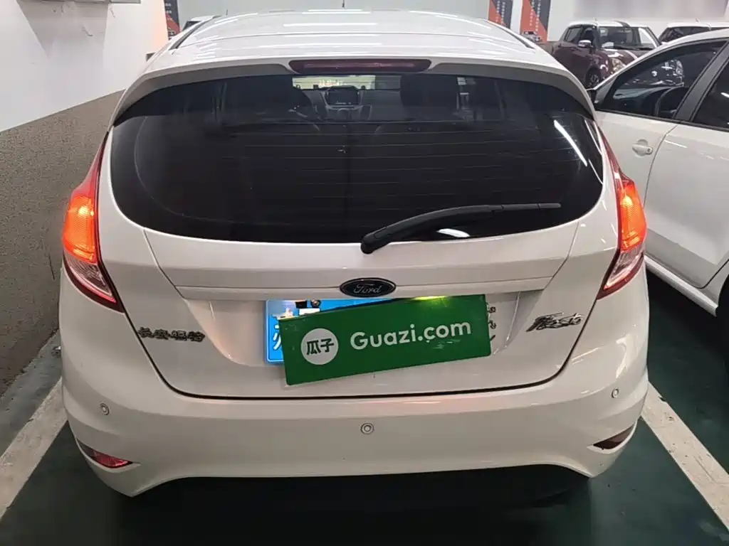 Ford Fiesta — миниатюра 6