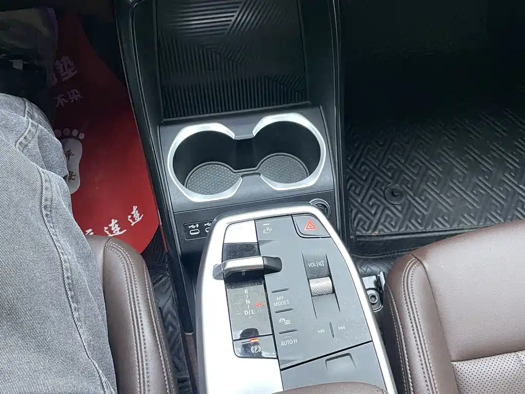 BMW X1 — миниатюра 10