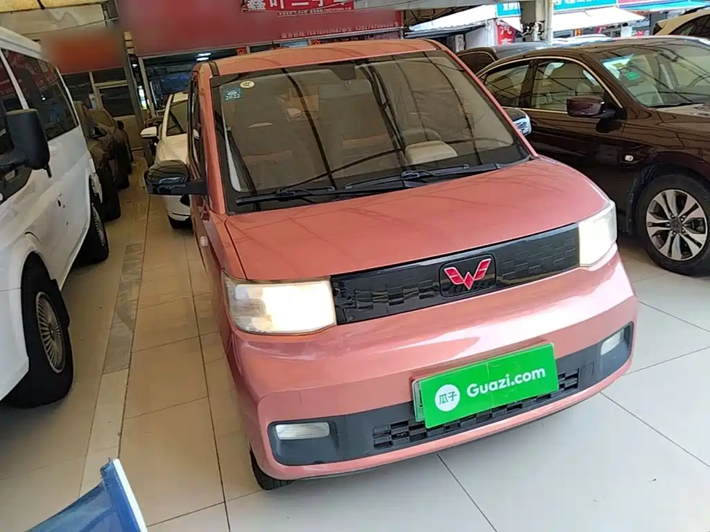 Wuling MINIEV — миниатюра 4