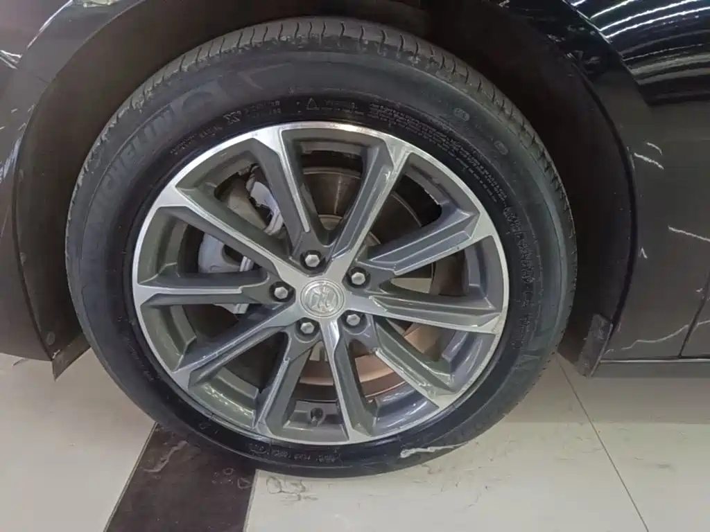 Buick LaCrosse — миниатюра 23