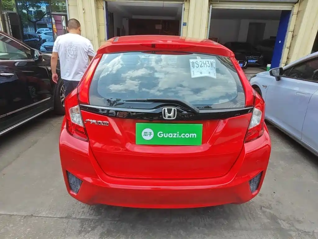 Honda Fit — миниатюра 6