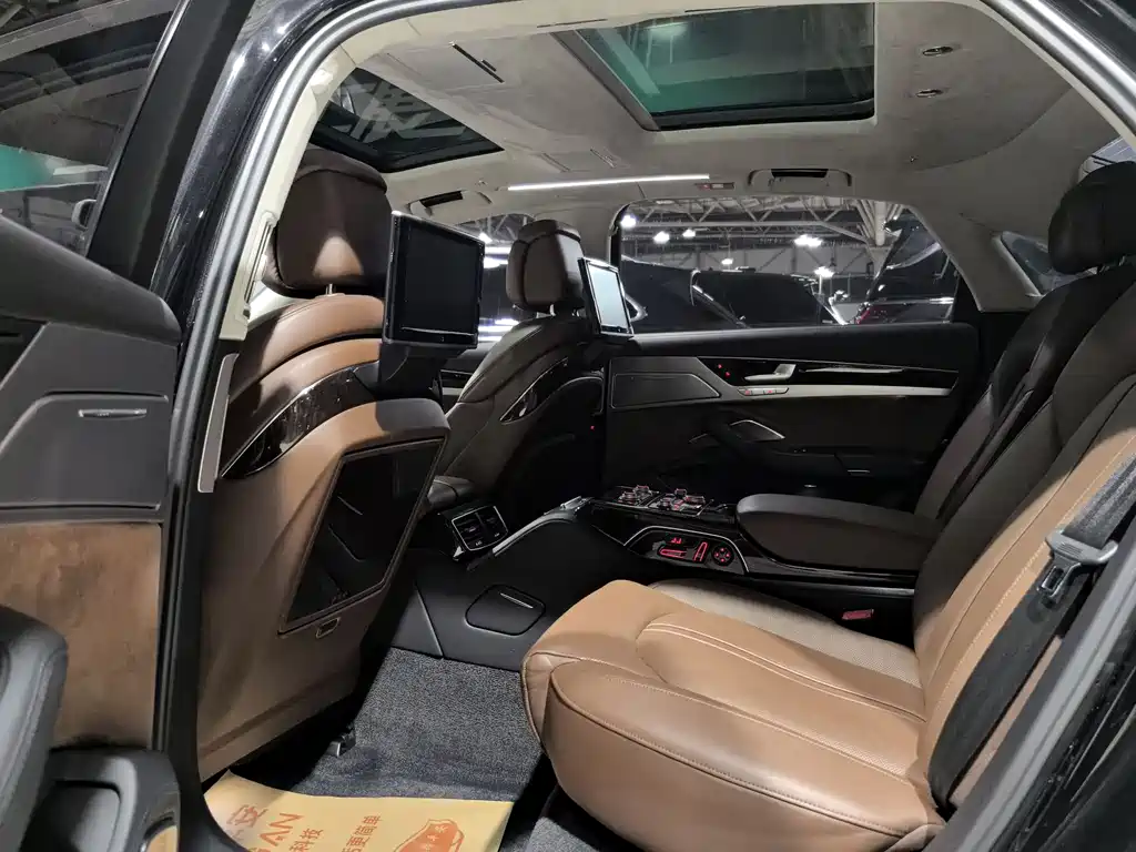 Audi A8 — фотографии объявления, Фото 24