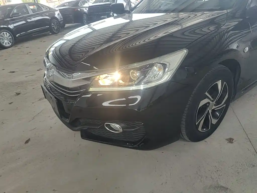 Honda Accord — миниатюра 24