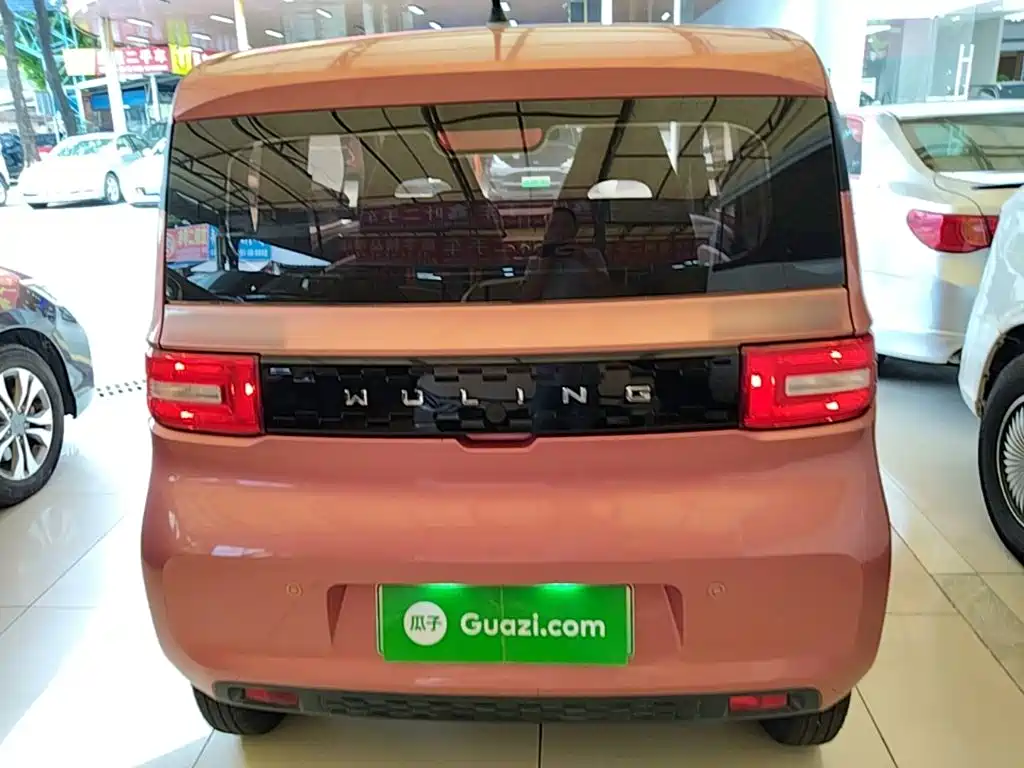 Wuling MINIEV — миниатюра 6