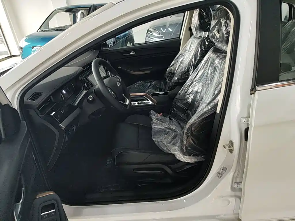 Chery Arrizo 5 PLUS — миниатюра 15