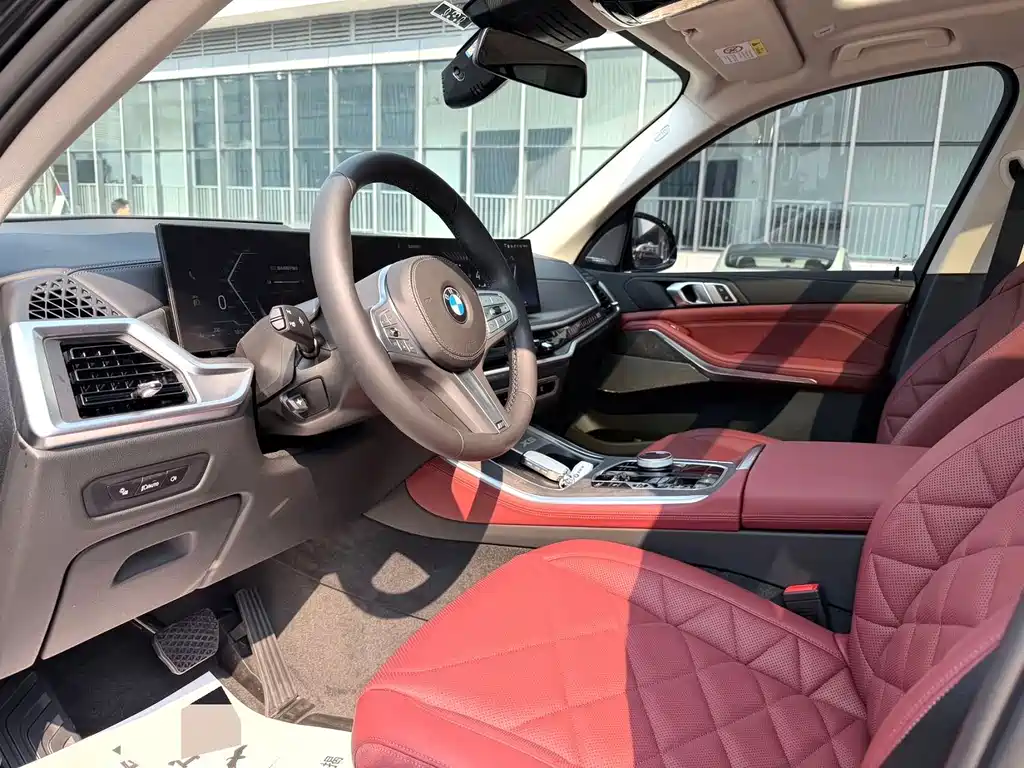 BMW X5 2025 xDrive 30Li Premium M Sport