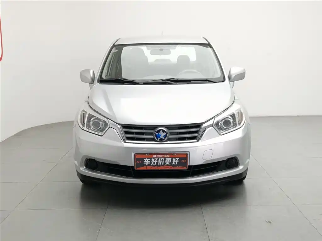 Venucia D50 2014 1.6L MT