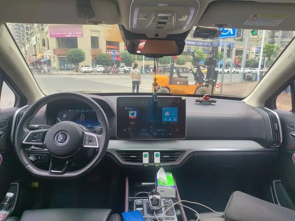 BYD Tang New Energy — миниатюра 10
