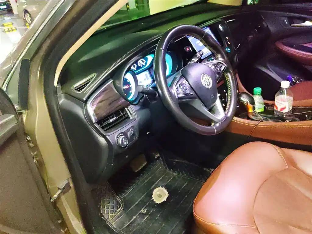Buick Envision Plus — фотографии объявления, Фото 12