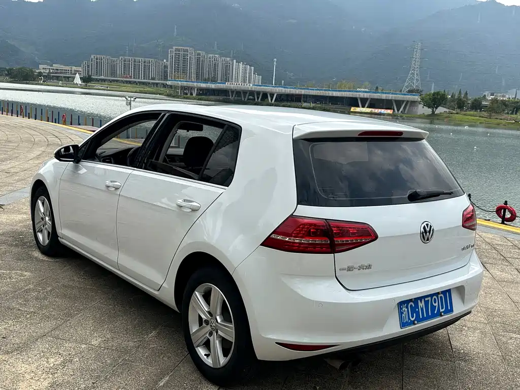 Volkswagen Golf — миниатюра 5